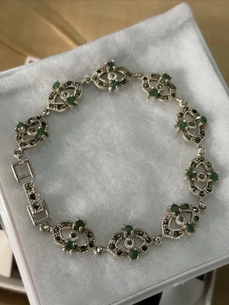 green stone dominant