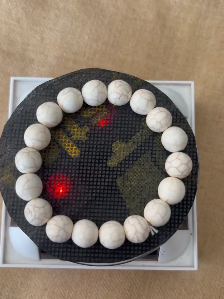 Cracked Ivory Bead Bracelet